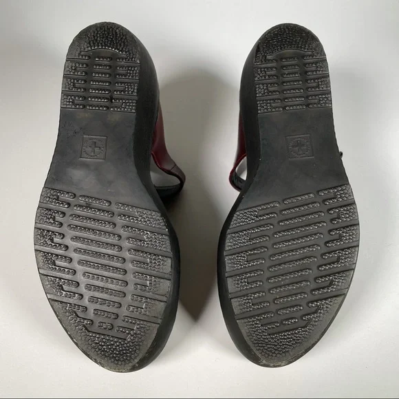 Dr. Martens Adaya Platform Sandals - Picture 9 of 9